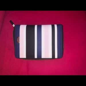 Kate spade zip around personal organizer